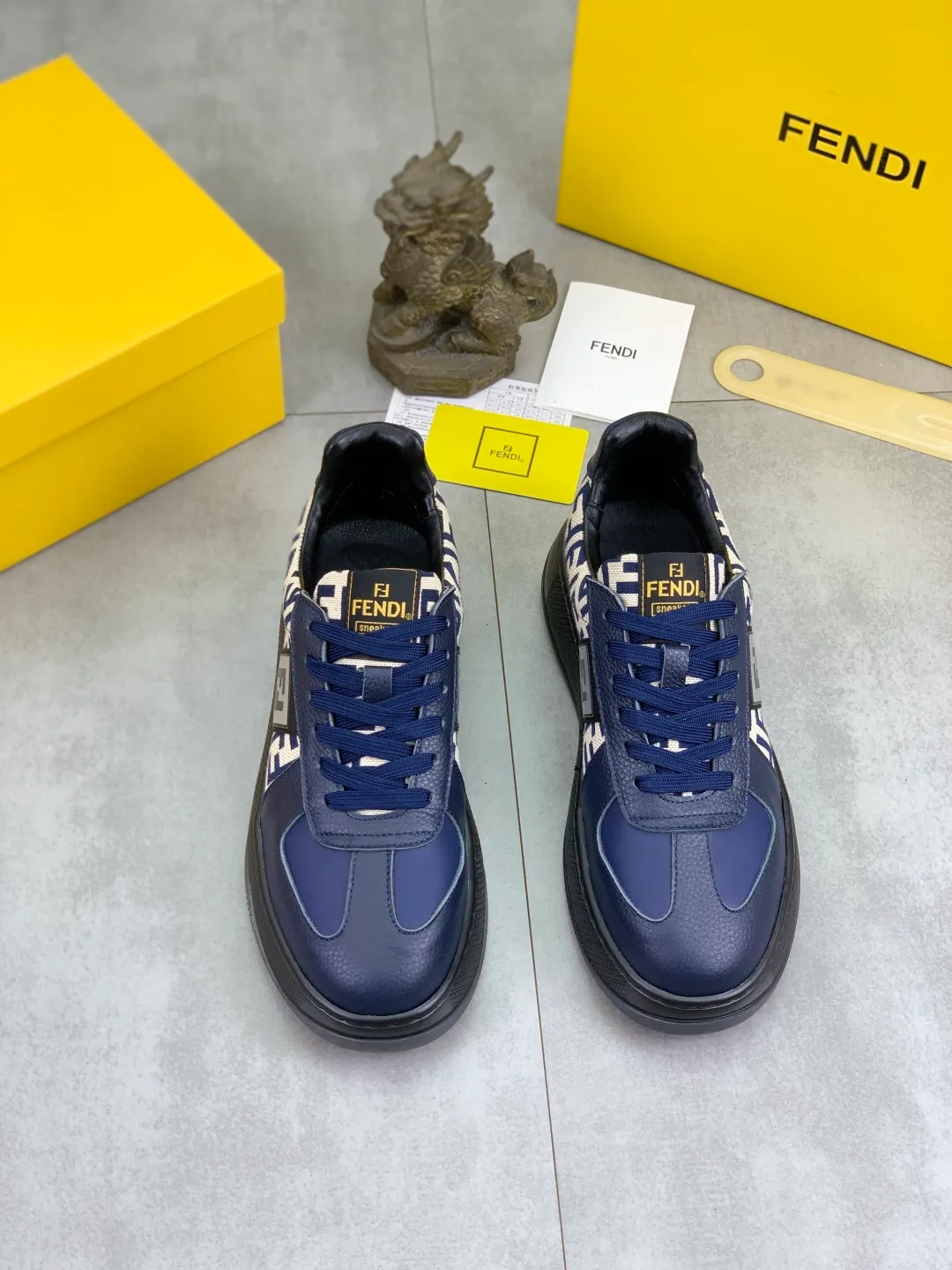 ​Men's shoes 💰P440 💰【New】Little monster 🆘 New FENDI 🕶️🕶️Simple routing effect, showing an elegant and cool driving shoe 🎬Using imported calfskin + first-layer pigskin lining🐂Excellent material🎬Detailed workmanship 🤗Comfortable foot feel➰➰. ​Pair it with any outfit to show your taste and temperament, low-key luxury ♻️Design ​simple and elegant ​noble and fashionable 🍃​Very loved and favored by trendy men 💓❤️size: 38-44 4️⃣colors available